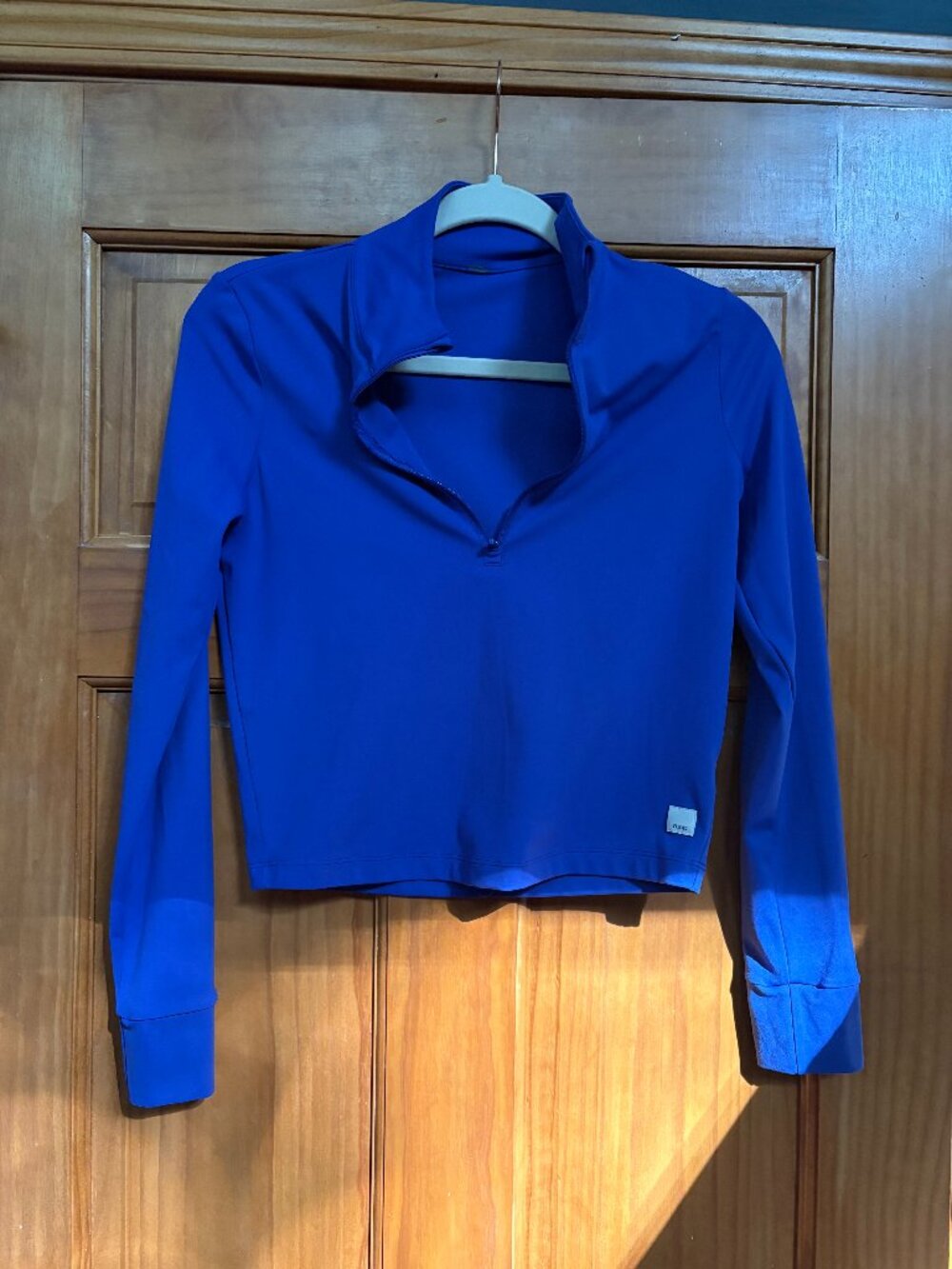Vuori Studio Half Zip Cropped Pullover Shirt Cobalt Royal Blue Long Sleeve Women